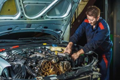 Centre Automobile Total Indépendant très fréquenté fonctionnant Du Lundi Au Vendredi En Australie Du Sud